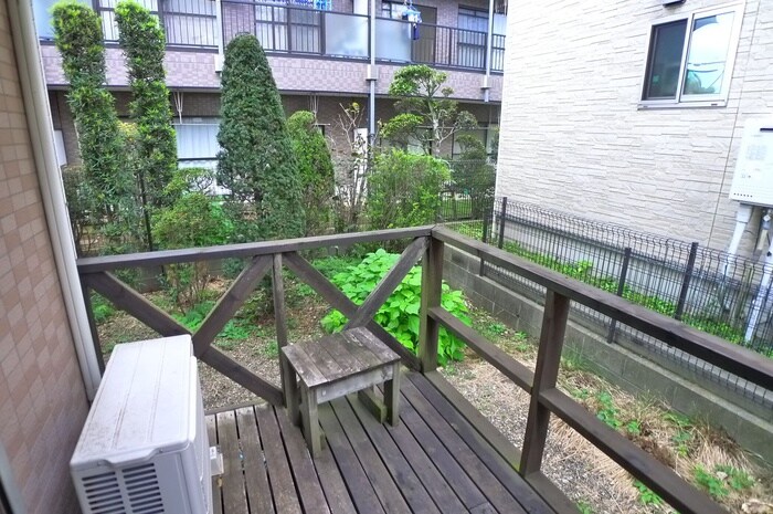 物件内観写真22　(室内からの展望)