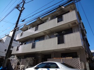 メゾンユイ１Ｆ外観写真