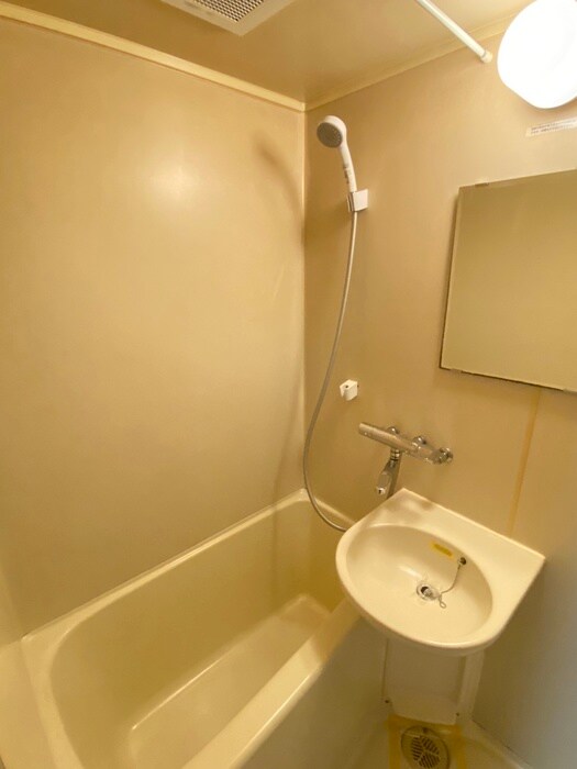 物件内観写真12　(バス／シャワールーム等)
