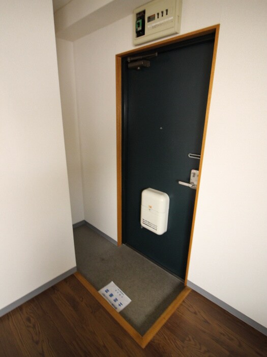 物件内観写真14　(玄関)