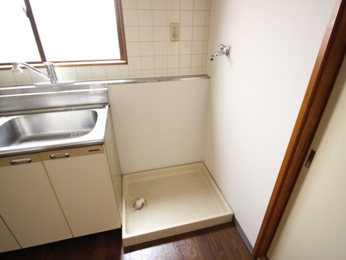 物件内観写真21　(洗濯機置場)