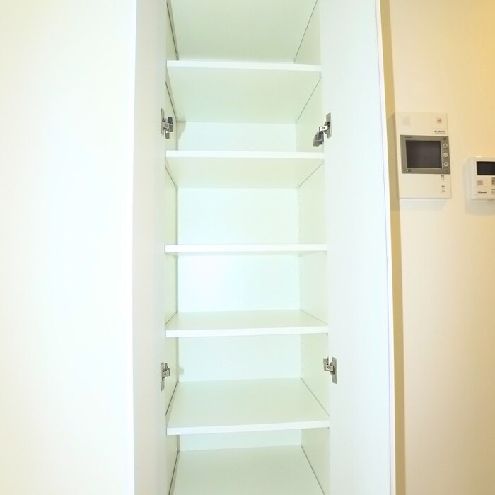 物件内観写真11　(収納)