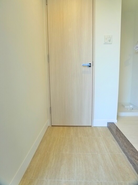 物件内観写真19　(廊下)