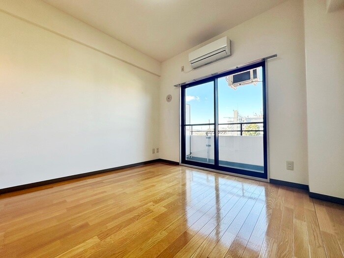 物件内観写真7　(居室)