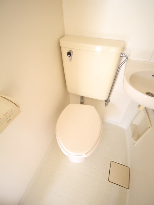 物件内観写真15　(トイレ)