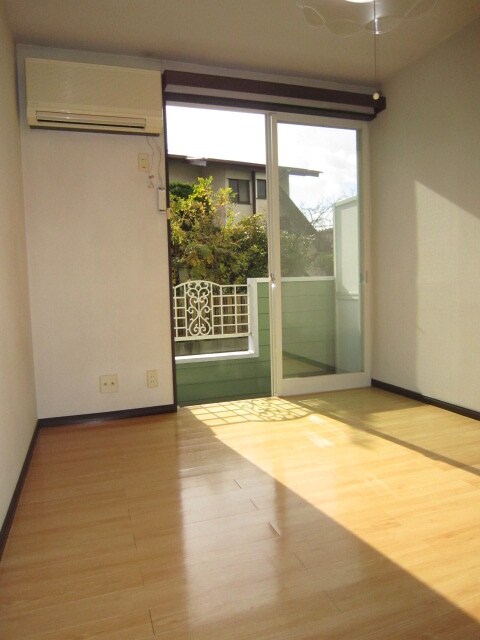 物件内観写真8　(居室)