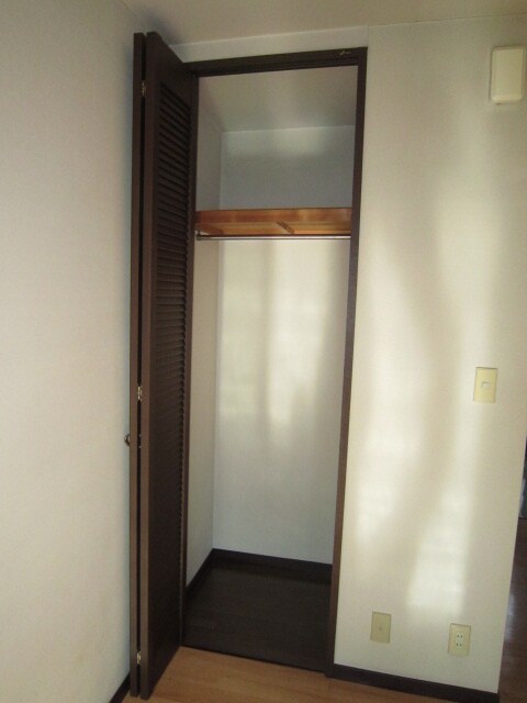 物件内観写真11　(収納)