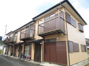 椎野テラスハウスＡ棟外観写真