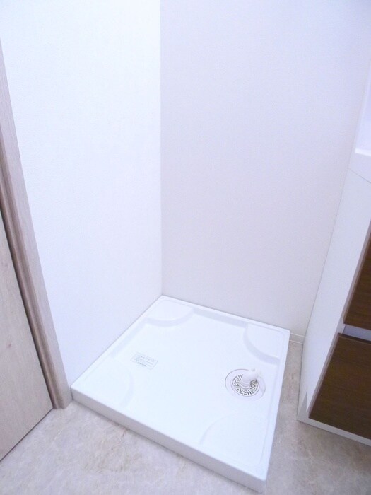 物件内観写真15　(洗濯機置場)