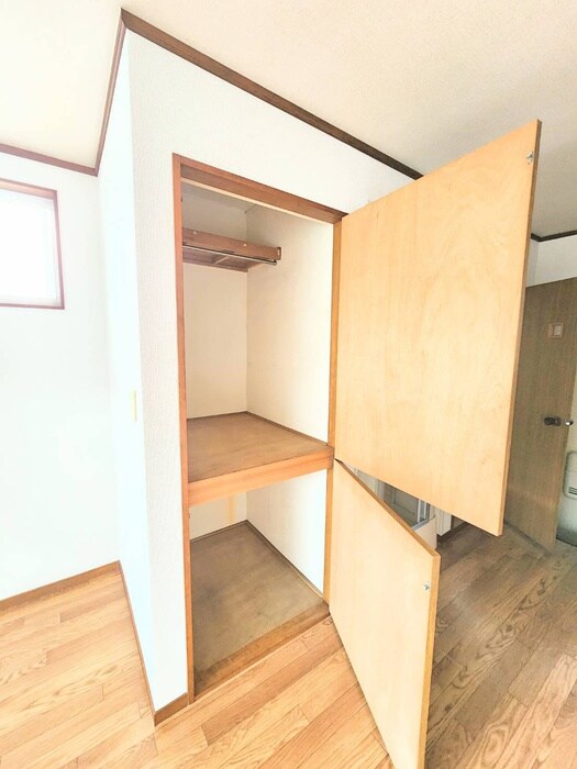 物件内観写真16　(収納)