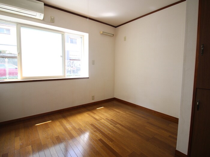 物件内観写真18　(居室)