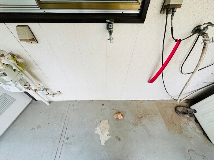 物件内観写真12　(洗濯機置場)