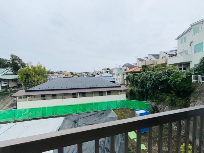 物件内観写真16　(室内からの展望)