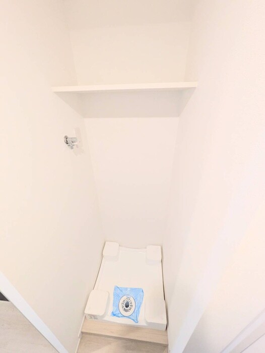 物件内観写真12　(洗濯機置場)