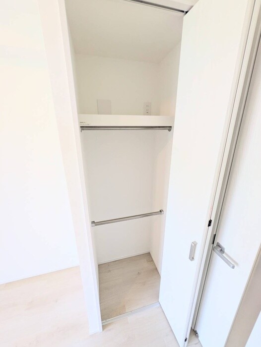 物件内観写真13　(収納)