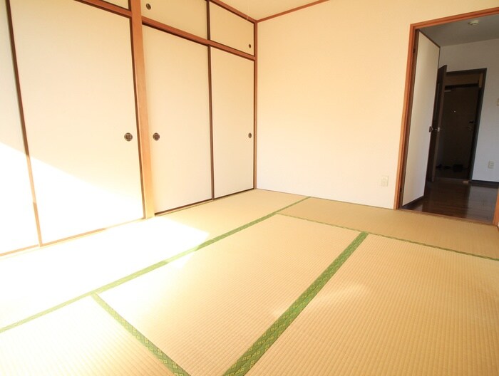 物件内観写真10　(居室)