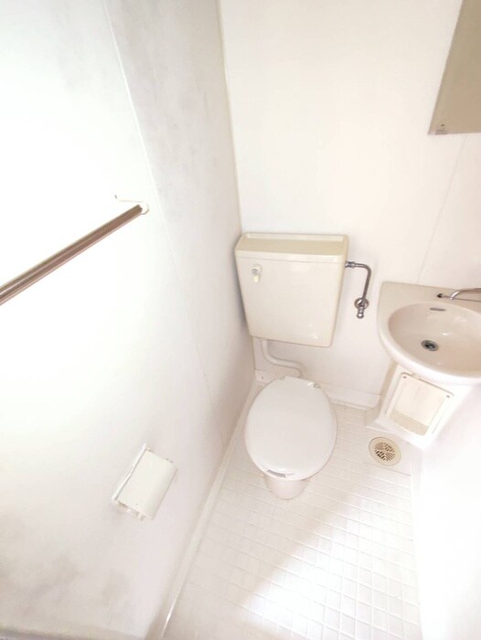 物件内観写真13　(トイレ)