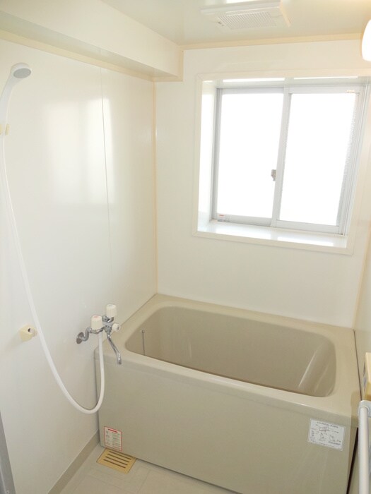 物件内観写真10　(バス／シャワールーム等)