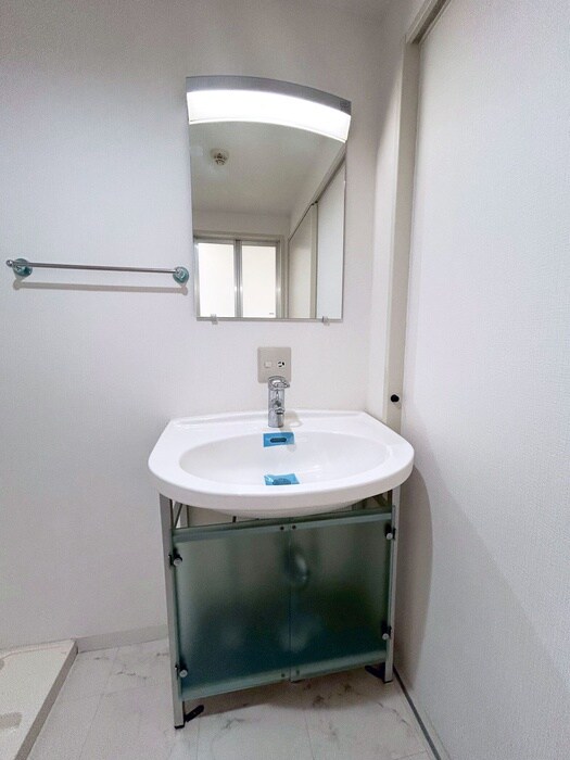 物件内観写真11　(洗面)