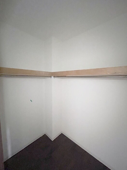 物件内観写真11　(収納)