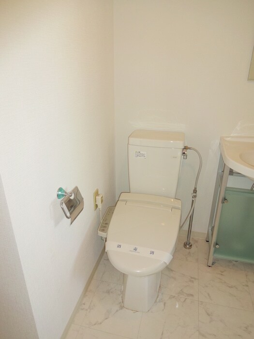 物件内観写真11　(トイレ)