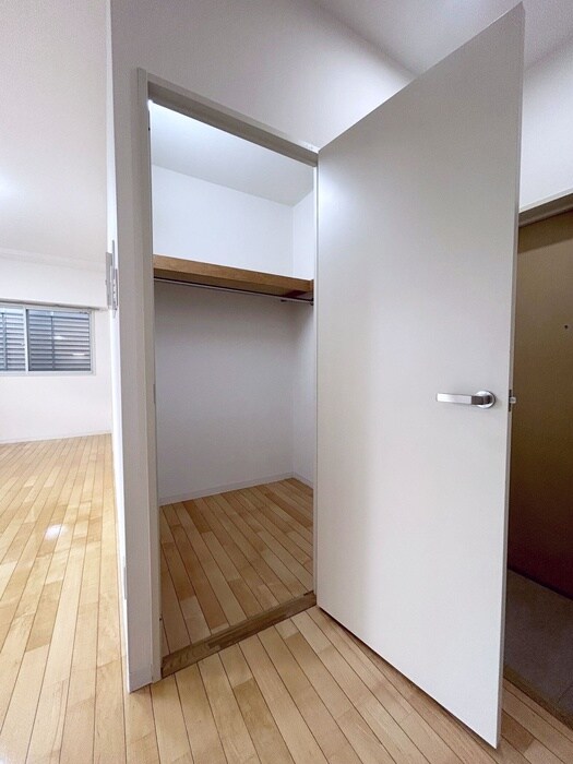 物件内観写真16　(収納)