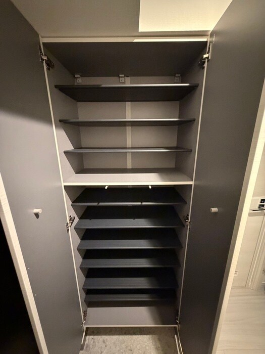 物件内観写真8　(靴箱)