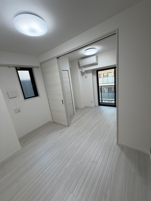 物件内観写真13　(居室)