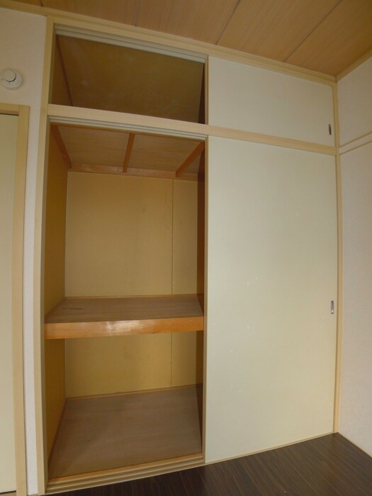 物件内観写真11　(収納)