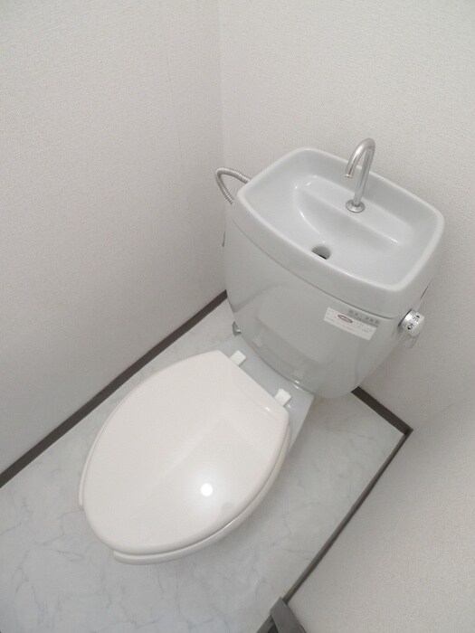 物件内観写真15　(トイレ)