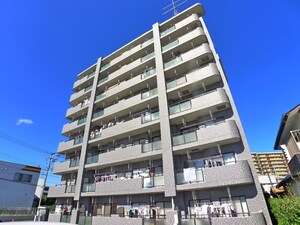 クレスト吉岡外観写真