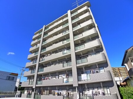 クレスト吉岡外観写真