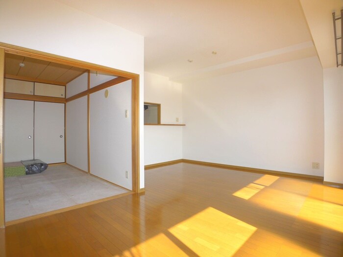 物件内観写真8　(居室)