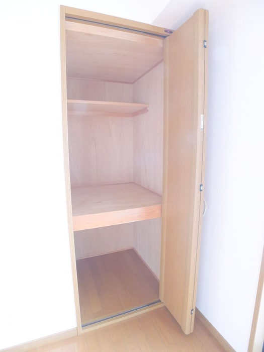 物件内観写真11　(収納)