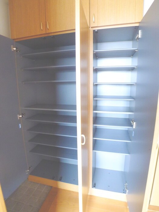 物件内観写真17　(靴箱)