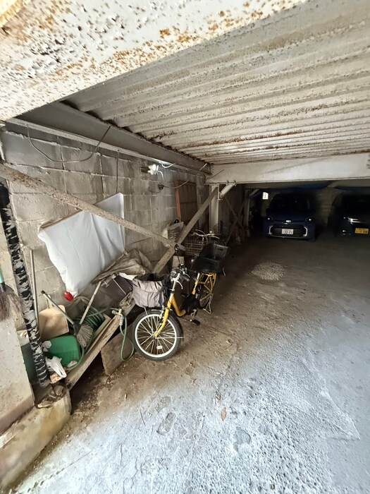 物件外観写真5　(駐輪場)