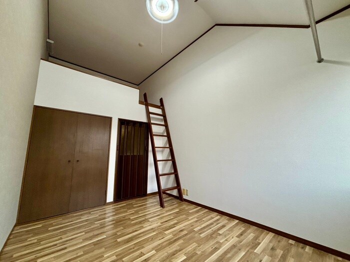 物件内観写真10　(居室)