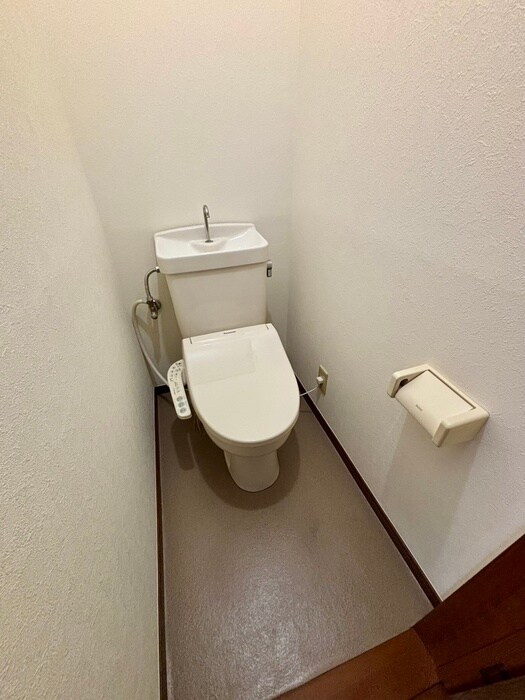 物件内観写真14　(トイレ)