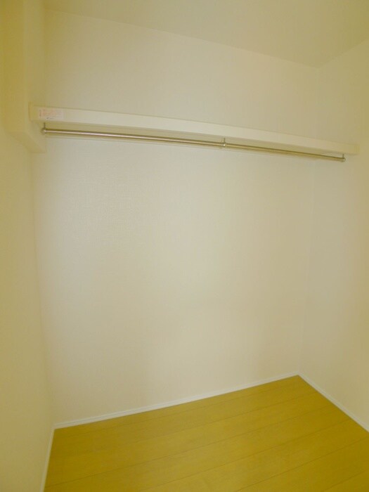 物件内観写真15　(収納)