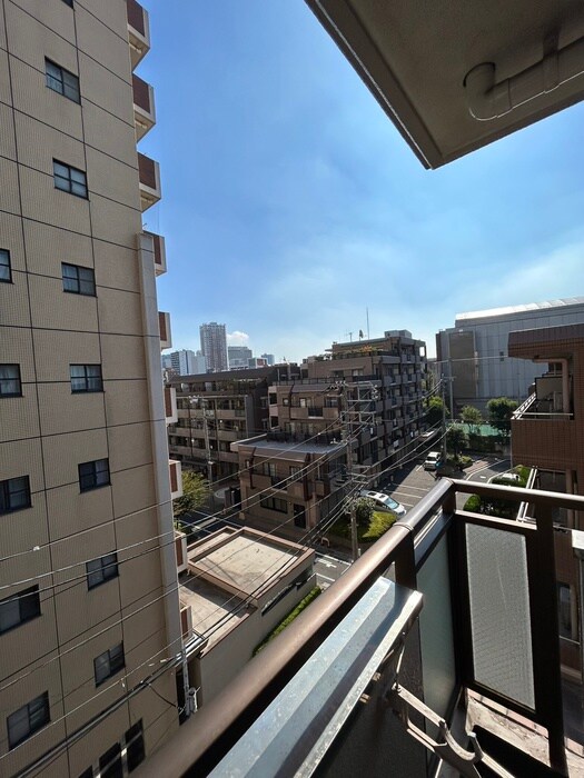 物件内観写真11　(室内からの展望)