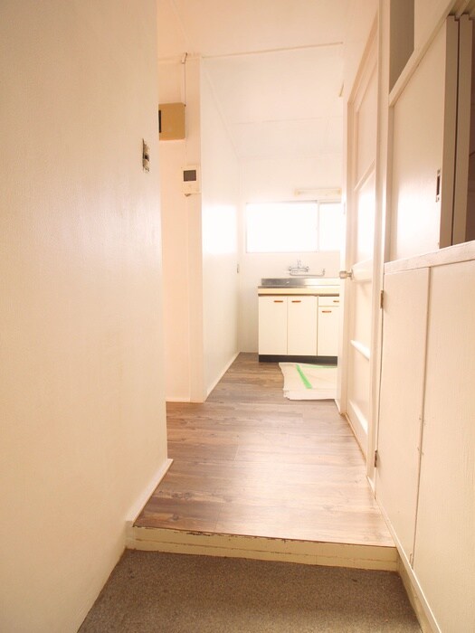 物件内観写真15　(玄関)