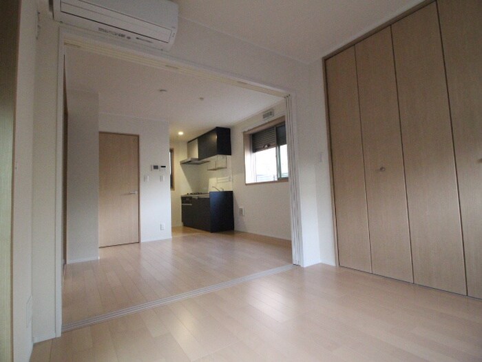 物件内観写真7　(居室)