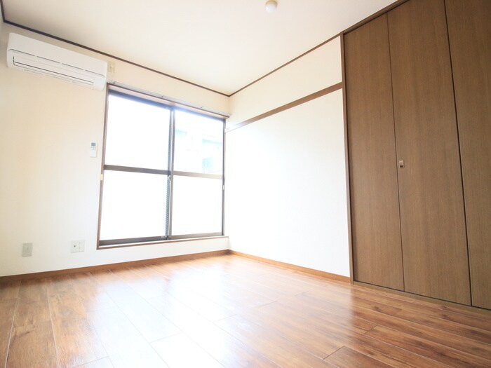 物件内観写真17　(居室)