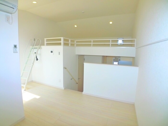 物件内観写真7　(居室)