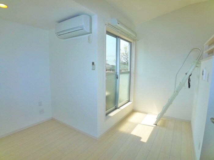 物件内観写真13　(室内からの展望)