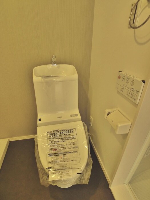 物件内観写真15　(トイレ)