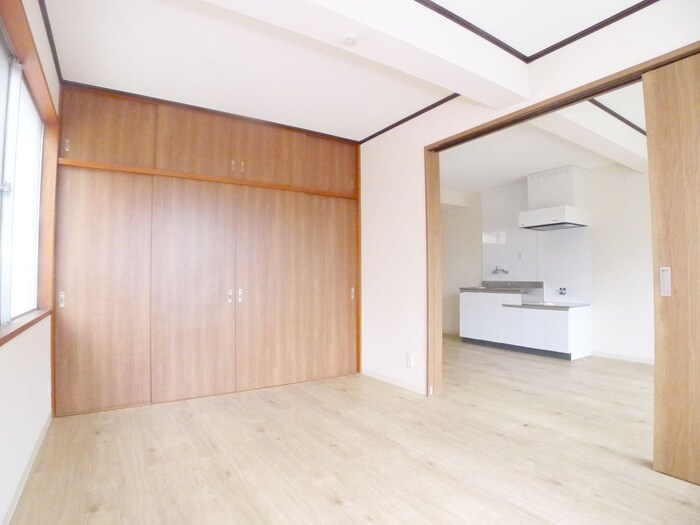 物件内観写真9　(居室)