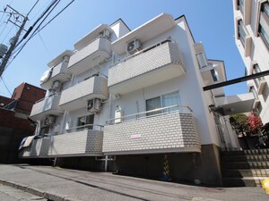 アンブロイドハイツ外観写真