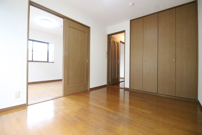 物件内観写真6　(居室)