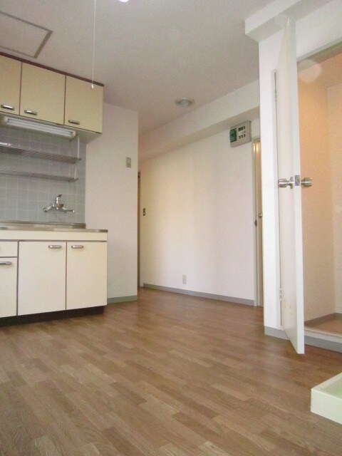 物件内観写真11　(居室)